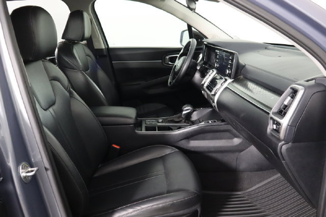 Used 2021 Kia Sorento S w/ Panoramic Sunroof Package FWD image 18