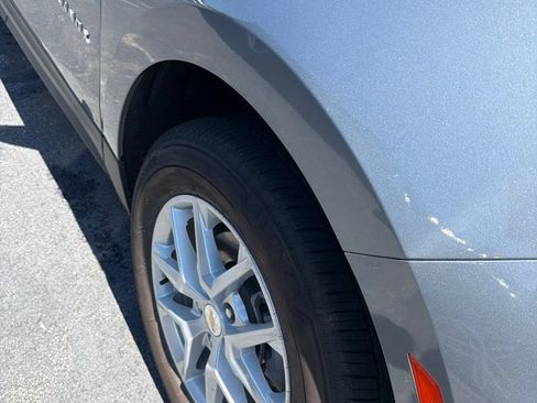 Used 2023 Chevrolet Equinox LT AWD/4WD image 5