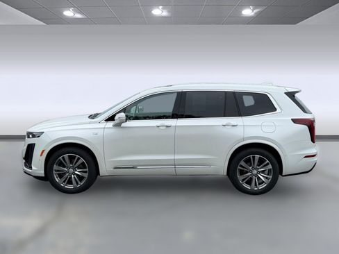 Used 2021 Cadillac XT6 Premium Luxury AWD/4WD image 2