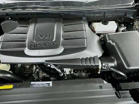 Used 2023 Nissan Titan Platinum Reserve w/ Moonroof Package image 32