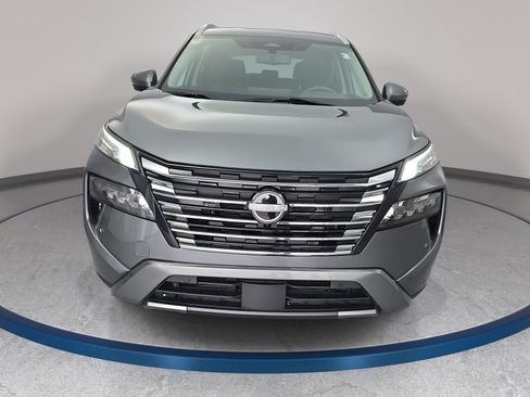Certified 2024 Nissan Rogue SL FWD image 2