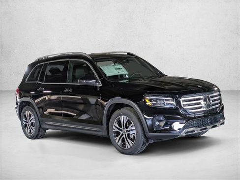 New 2025 Mercedes-Benz GLB 250 image 7