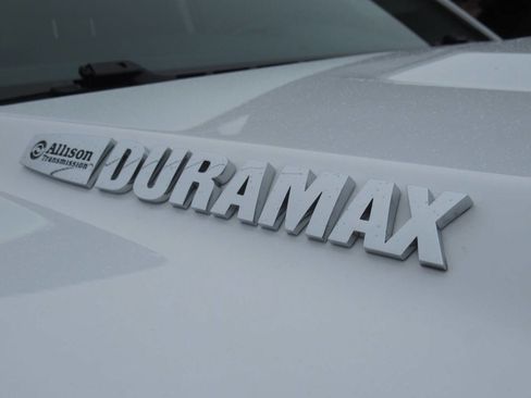 Used 2019 GMC Sierra 3500 Denali w/ Duramax Plus Package AWD/4WD image 5