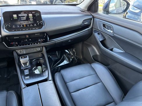 Used 2023 Nissan Rogue SL w/ SL Premium Package FWD image 19