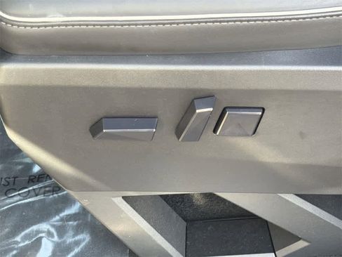 Used 2024 Tesla Cybertruck AWD Crew Cab image 27