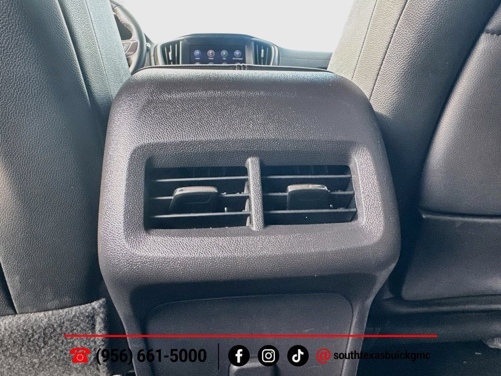 Used 2024 GMC Terrain AT4 w/ Infotainment Package II AWD/4WD image 22