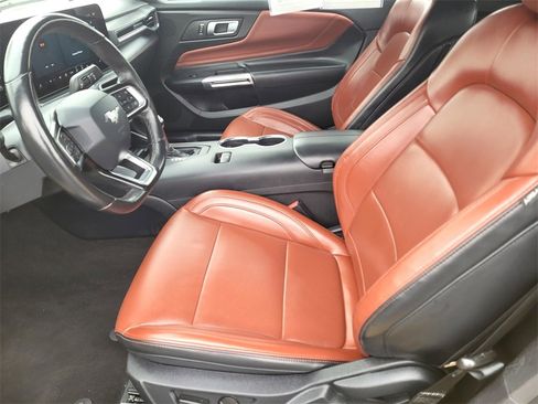 Used 2024 Ford Mustang Premium image 13