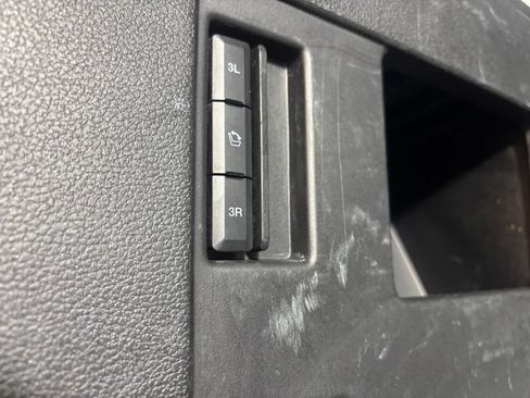 Used 2019 Ford Expedition Max XLT w/ Equipment Group 201A AWD/4WD image 24