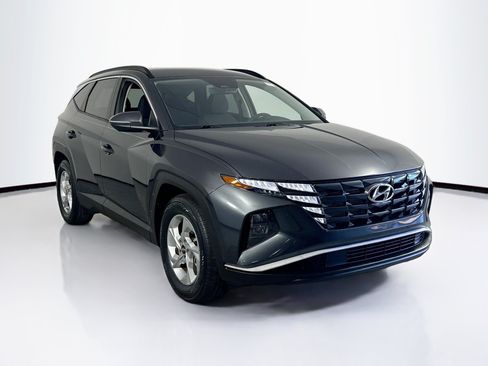 Used 2023 Hyundai Tucson SEL FWD image 3