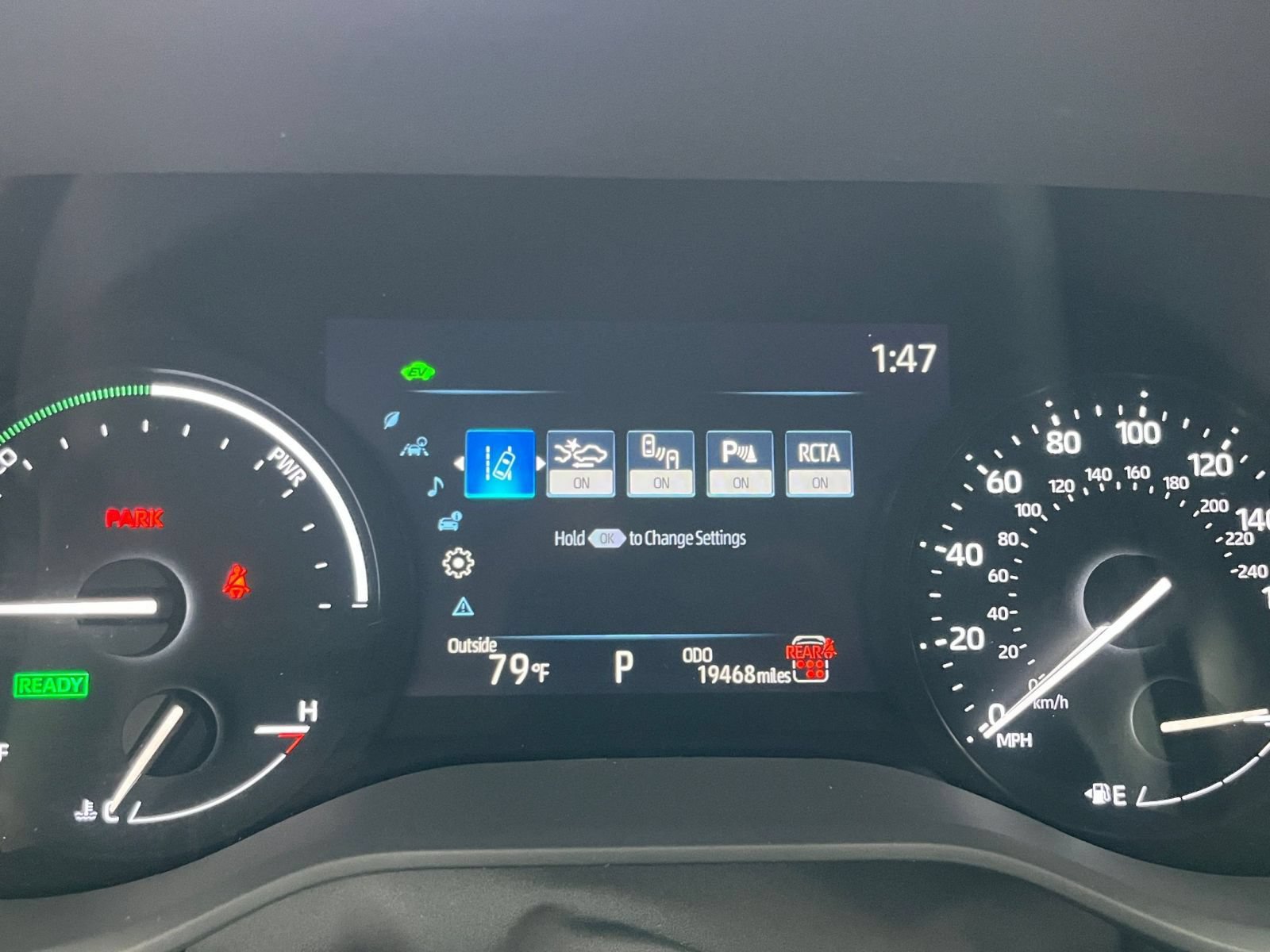 Used 2025 Toyota Sienna XLE FWD image 42