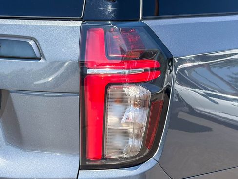 Used 2022 Chevrolet Tahoe RST w/ Luxury Package AWD/4WD image 8