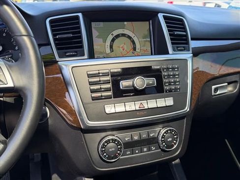 Used 2015 Mercedes-Benz ML 350 2WD image 21
