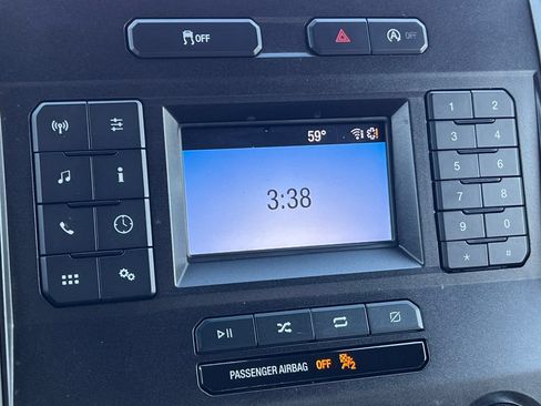 Used 2018 Ford F150 XLT AWD/4WD image 21