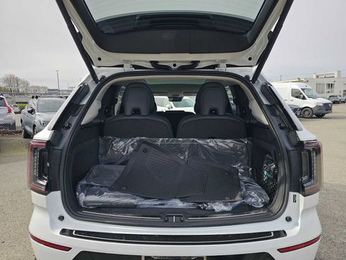 New 2026 Volvo EX90 Ultra image 16