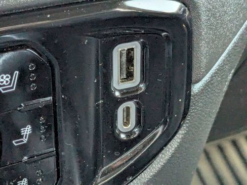 Used 2023 Chevrolet Silverado 1500 LTZ w/ Technology Package image 24