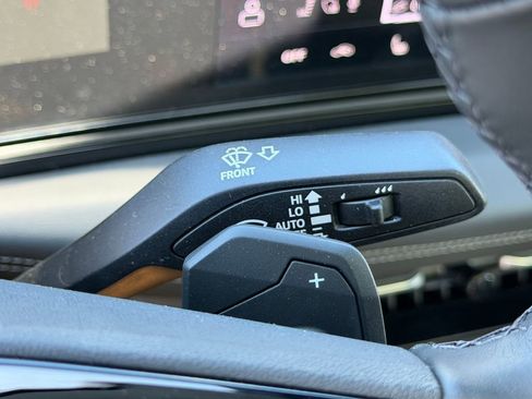 New 2025 Audi A6 e-tron Premium RWD image 28