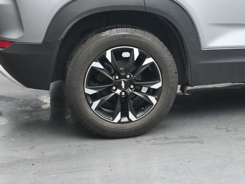Used 2023 Chevrolet TrailBlazer LT w/ Convenience Package FWD image 10