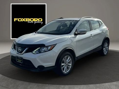 Used 2019 Nissan Rogue Sport SV image 1