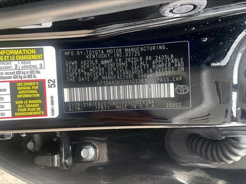 Used 2025 Toyota Camry SE w/ Convenience Package FWD image 34