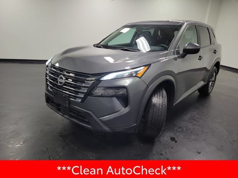 Used 2024 Nissan Rogue S AWD/4WD image 4