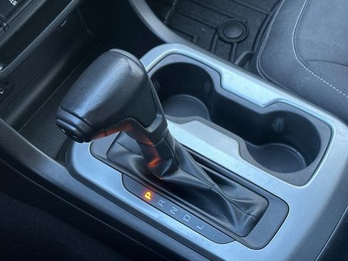 Used 2019 Chevrolet Colorado LT w/ LT Convenience Package image 16