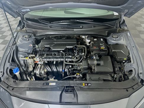 Used 2024 Hyundai Elantra SEL FWD image 32