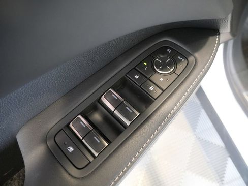 Certified 2025 Lexus RX 350 AWD w/ Convenience Package image 16