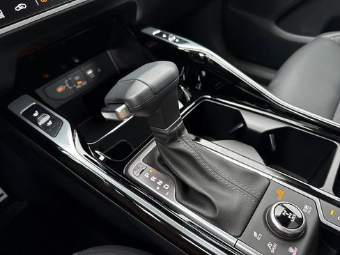 New 2025 Kia Sorento SX image 30