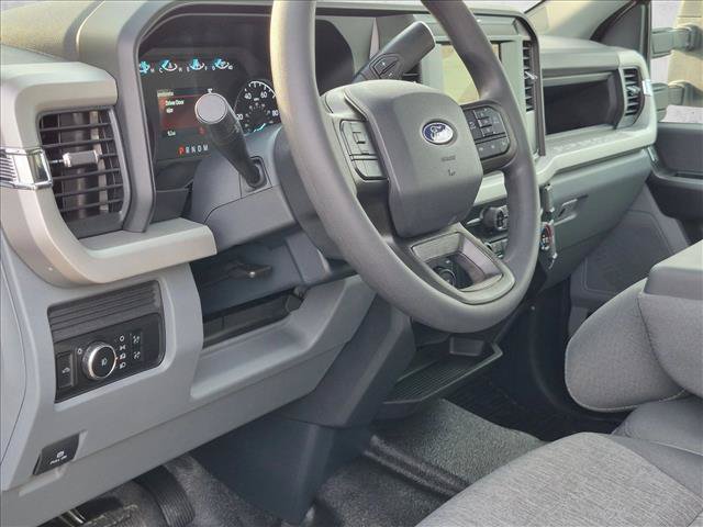 New 2027 Ford F350 XL w/ 360-Degree Camera Package AWD/4WD image 3