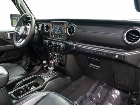 Used 2023 Jeep Wrangler Unlimited Rubicon 4xe AWD/4WD image 28