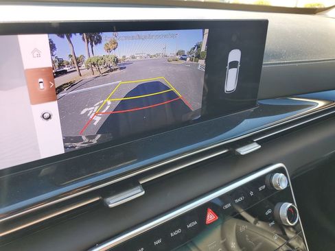 Used 2025 Genesis GV80 2.5T image 31