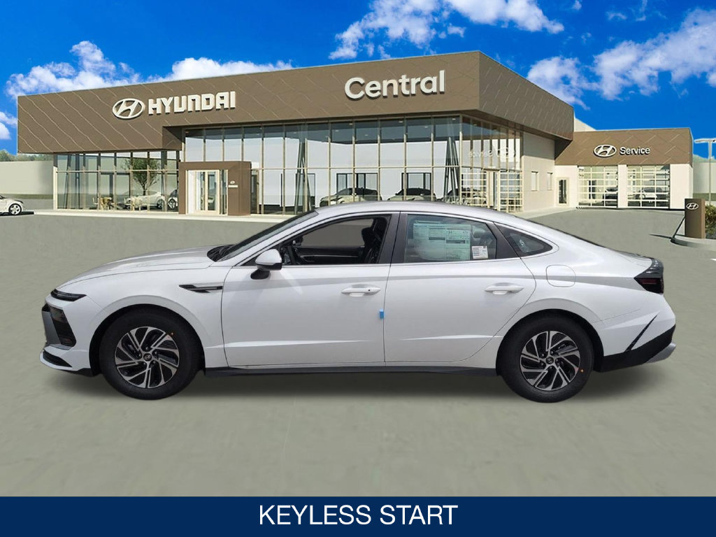 New 2026 Hyundai Sonata Blue FWD image 5