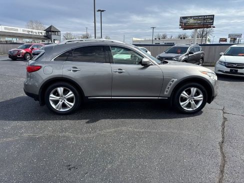 Used 2010 INFINITI FX35 AWD w/ Navigation Pkg image 7