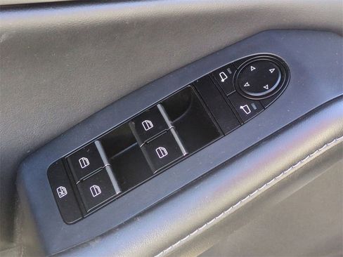 Used 2023 MAZDA CX-30 AWD 2.5 S w/ Select Package image 12