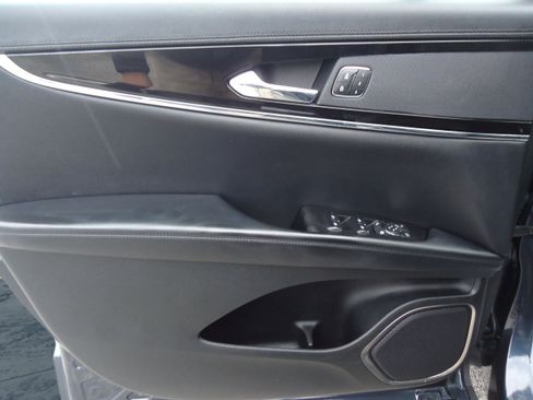 Used 2022 Lincoln Nautilus FWD image 20