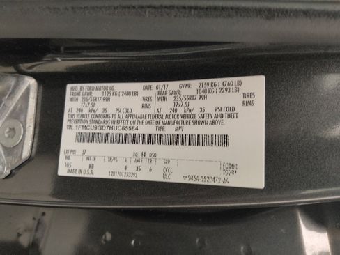 Used 2017 Ford Escape SE image 33