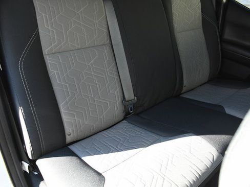 Certified 2021 Toyota Tacoma TRD Off-Road image 28