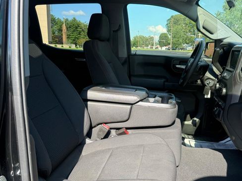 Used 2021 Chevrolet Silverado 1500 Custom w/ Rally Edition AWD/4WD image 10
