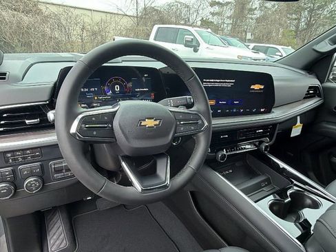 New 2026 Chevrolet Suburban LT w/ Comfort Package image 18