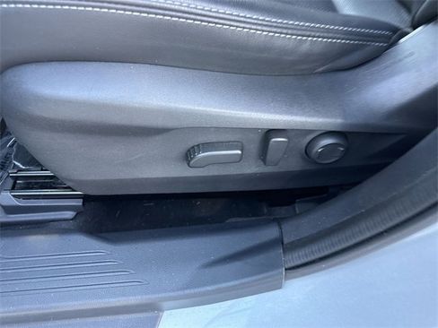 Used 2022 Subaru Outback Limited image 12