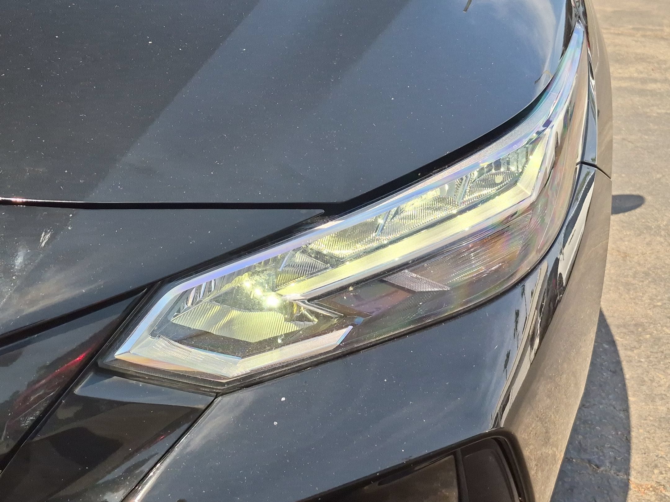 Used 2022 Nissan Sentra SR w/ Midnight Edition FWD image 9