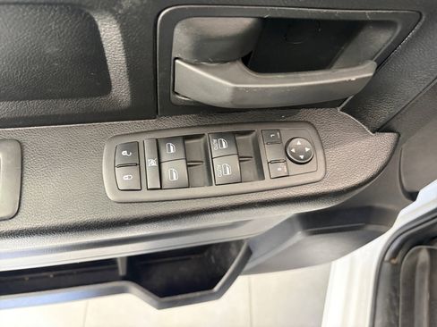 Used 2022 RAM 1500 Tradesman w/ Chrome Appearance Group AWD/4WD image 31