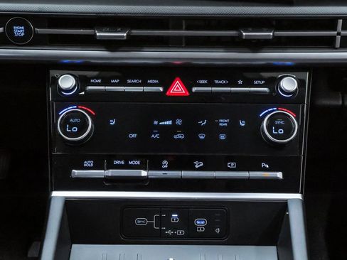 Certified 2026 Hyundai Santa Fe SEL FWD image 18