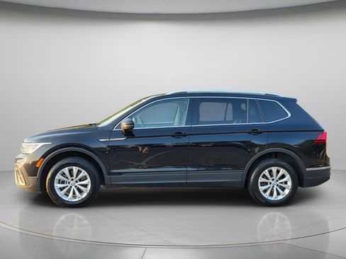Used 2022 Volkswagen Tiguan SE AWD/4WD image 3