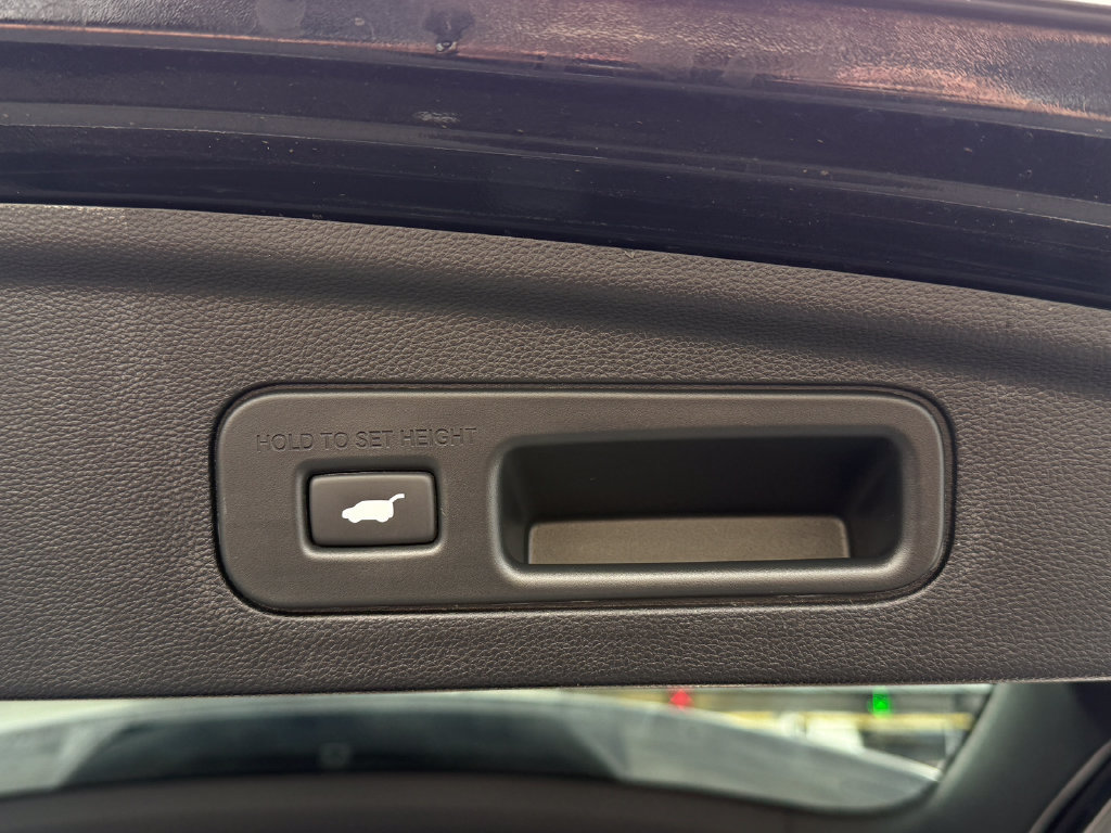 Used 2024 Acura MDX w/ Technology Package FWD image 13