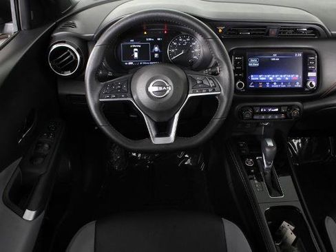 Certified 2023 Nissan Kicks SR w/ SR Premium Package image 7