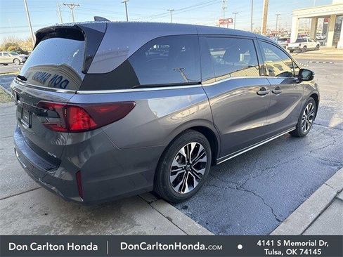 Used 2026 Honda Odyssey Elite image 4