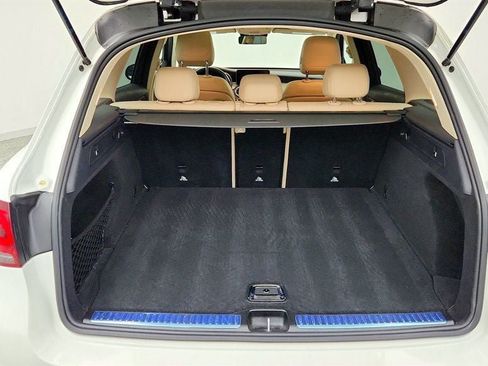 Used 2022 Mercedes-Benz GLC 300 4MATIC image 20