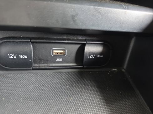 Certified 2025 Kia Soul LX image 19