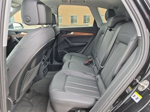 Used 2023 Audi Q5 2.0T Premium Plus w/ Premium Plus Package AWD/4WD image 10